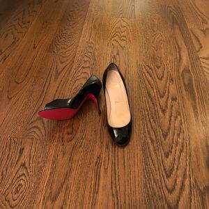 christian louboutin paris pumps